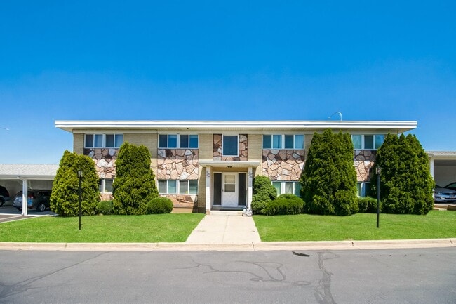 Cozy 2 Bed, 1 Bath Pet-Friendly Home with ... - Cozy 2 Bed, 1 Bath Pet-Friendly Home with ...