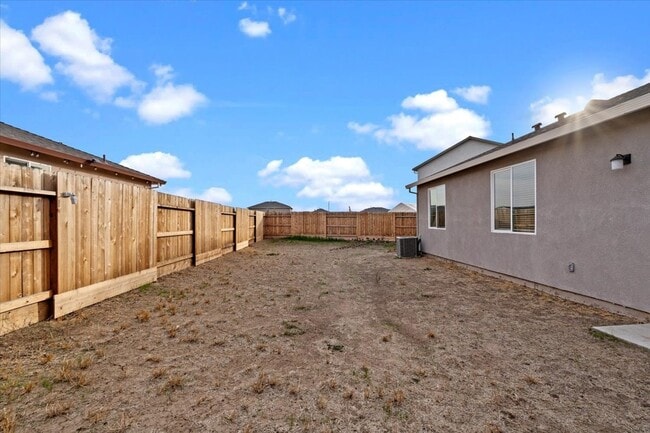 Photo - 10400 Skynyrd Wy