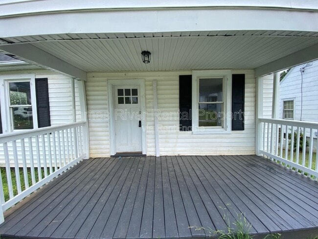 Photo - 2020 Rose Ln