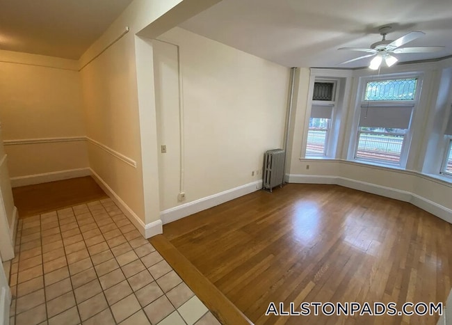 Photo - 23 Brighton Ave Unidad 1
