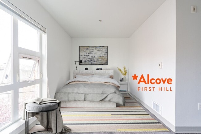 Photo - Alcove First Hill