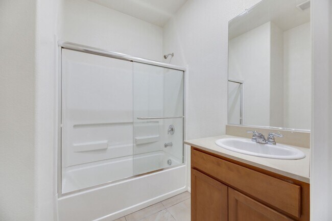 Photo - LIKE BRAND NEW INSPIRADA HOME
