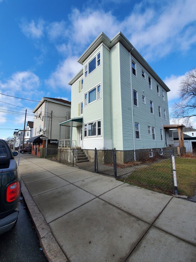 1124 Bedford St Unidad 3