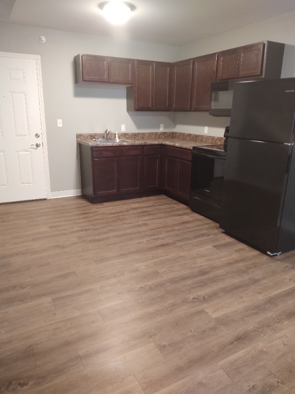 Photo - 811 Kirkwood Pkwy SW Unit 100