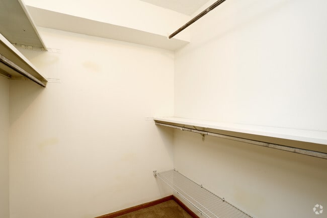 Bells Lake Apartments