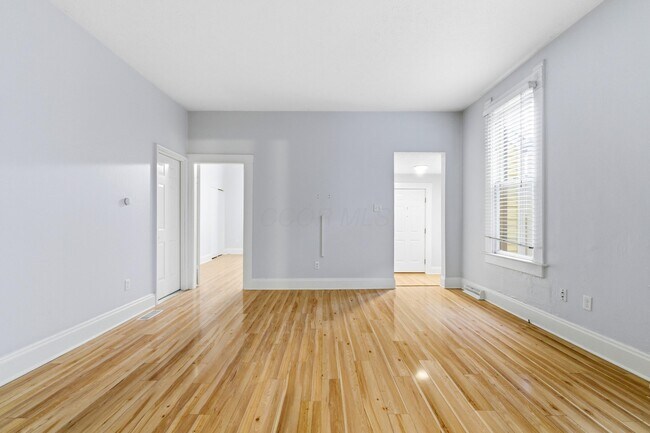 Photo - 19 E Mithoff St