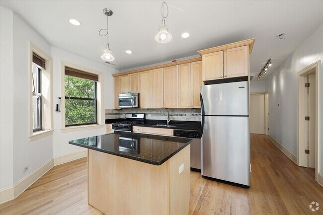Building Photo - 7633 N Greenview Ave Unit 3W Rental