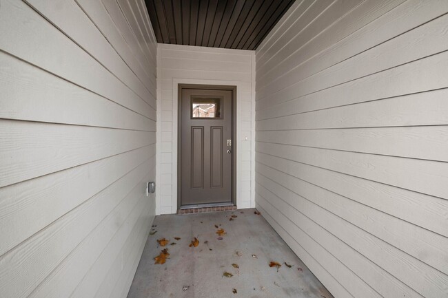 Photo - 151 S Maroon Ave Unit 151 Maroon