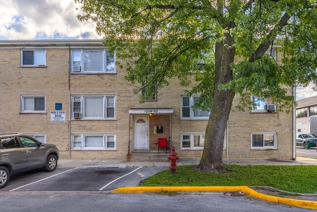 Building Photo - 1204 S 49th Ct Unit 4 Rental