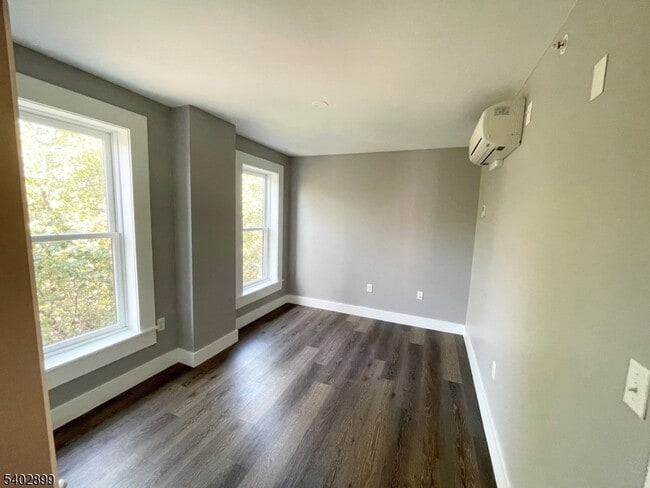 Photo - 58 New St Unit 3D