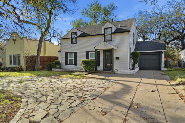 Photo - 2228 Goldenrod Ave