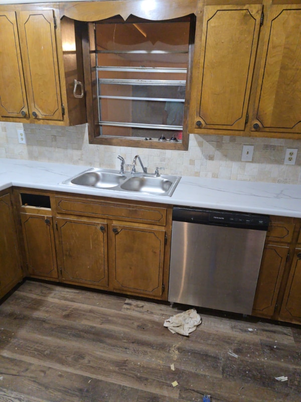 Photo - 503 Madonna St