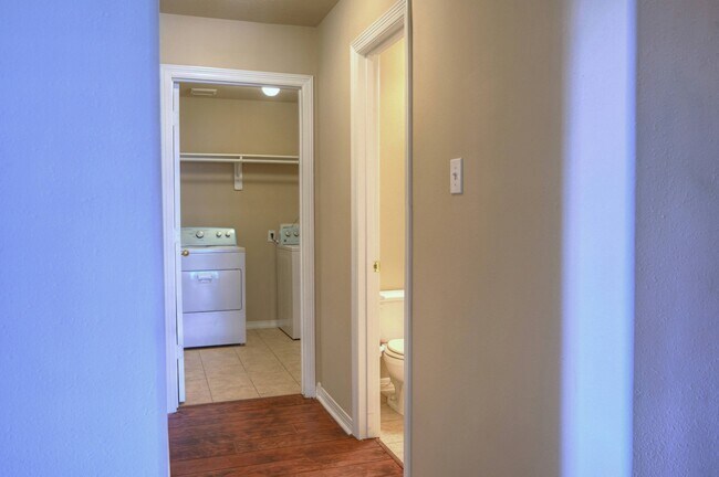 Photo - 21803 Manor Ct Dr