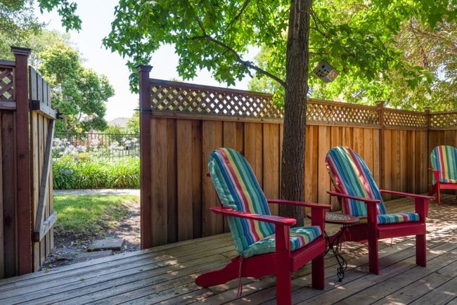Photo - 1216 Chantal Way Townhome
