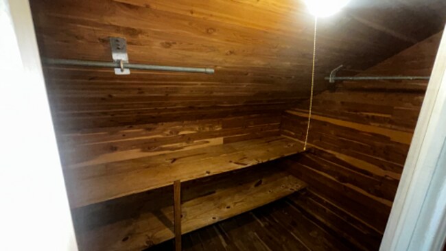 Photo - 4500 Winchester Rd