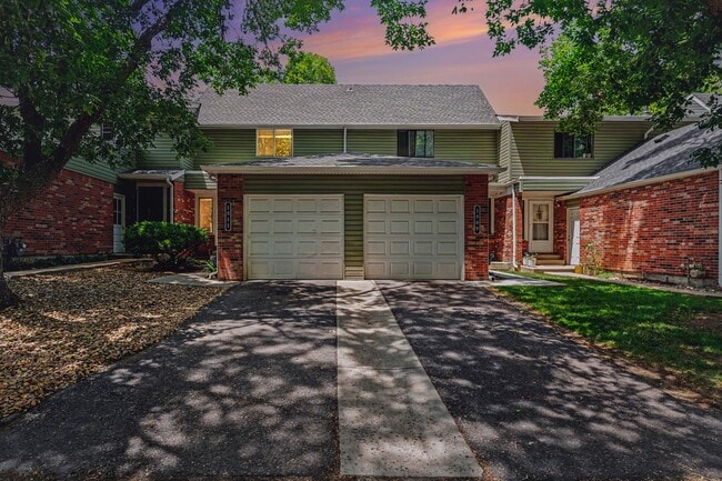Building Photo - 1511 Seneca Cir