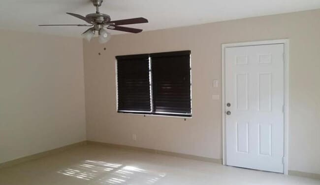 Photo - 615 NE 8th Ave Unidad 5