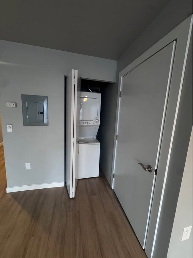 Laundry - Liberty Square