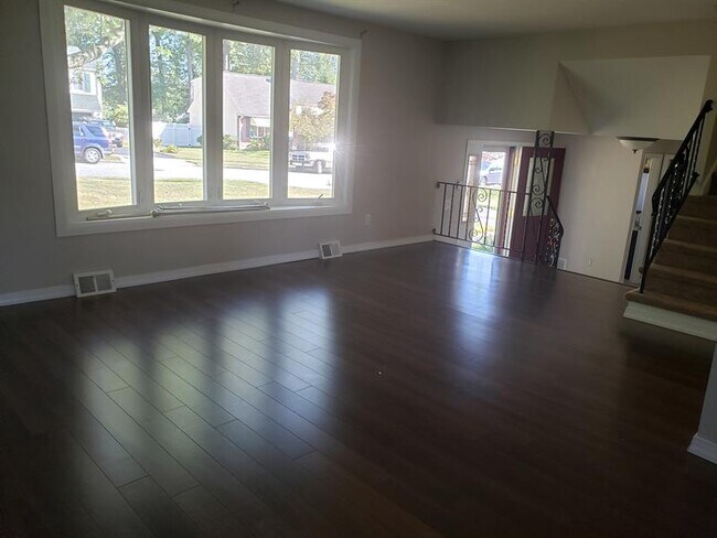 Photo - 70 Weathervane Road, Aston, PA, 19014