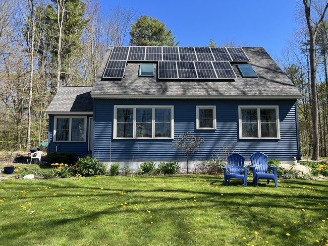 Solar panels, perennial gardens, raised beds - 269 Merrill Rd House