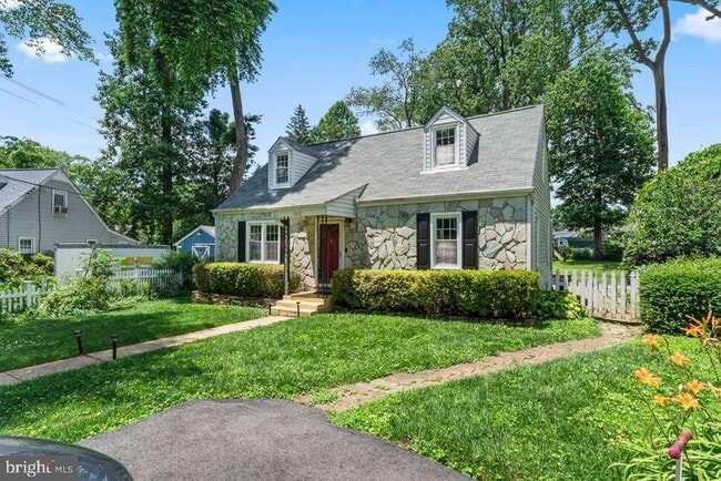 Photo - 7312 Poplar Ct House