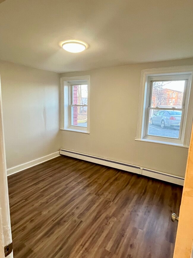 Photo - 23 Pompton Rd Unit BE