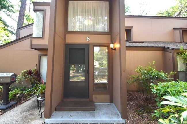 Photo - 6 Broadmore Cir