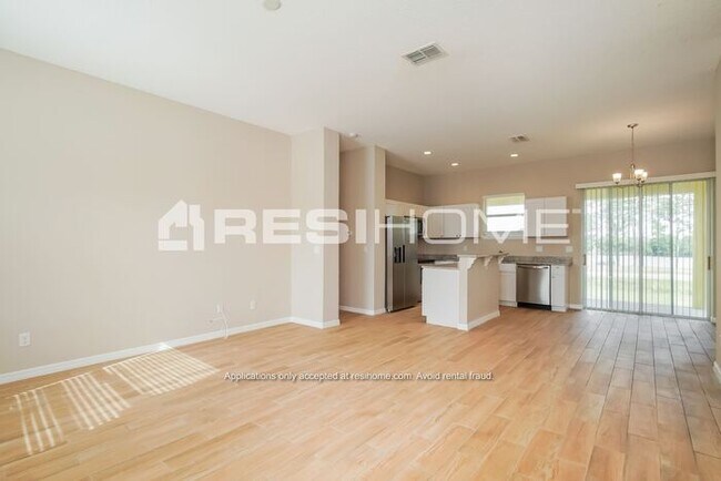 Photo - 35 Sawfish Ln