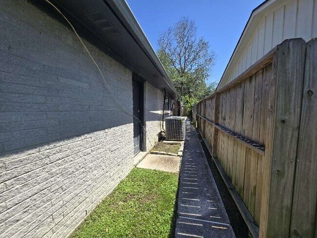 Photo - 1307 Cactus St