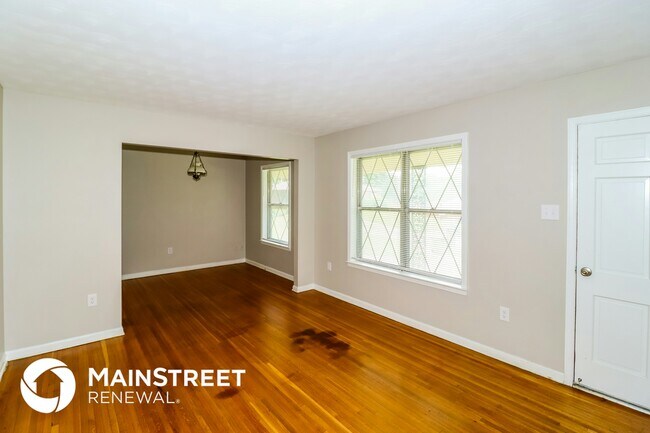 Photo - 1165 Finch Cove