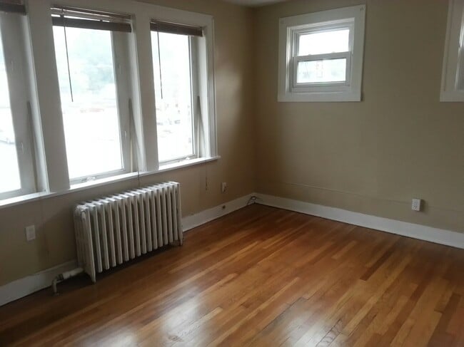 Photo - 856 Ohio River Blvd