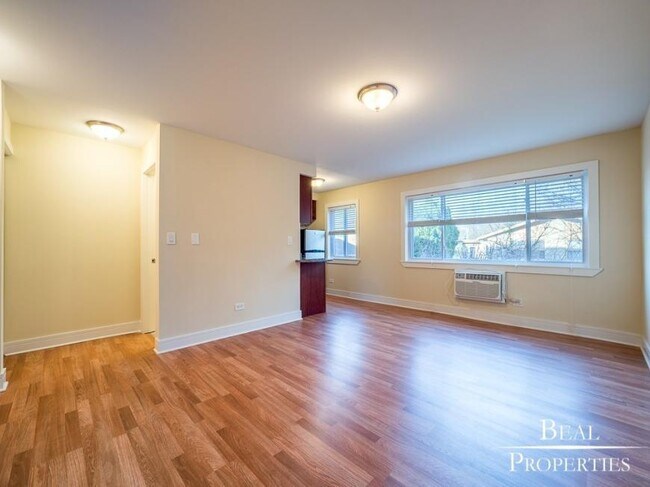 Photo - 0 bedroom in HIGHLAND PARK IL 60035 Unit 207