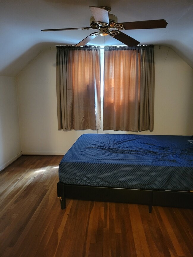 Photo - 1350 Wingate Ave