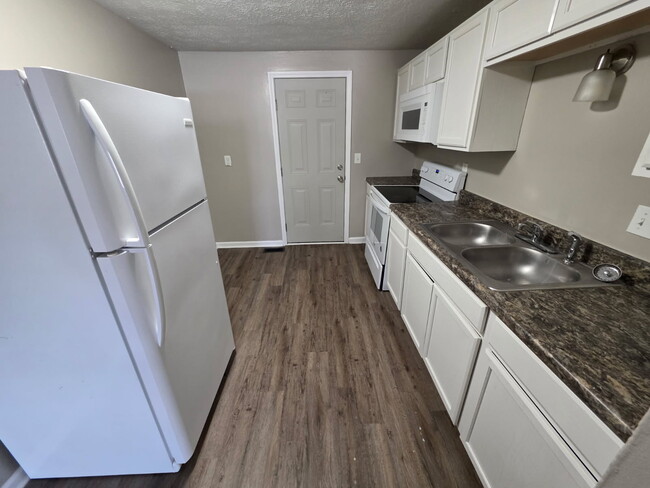 Photo - 1120 Leota Dr