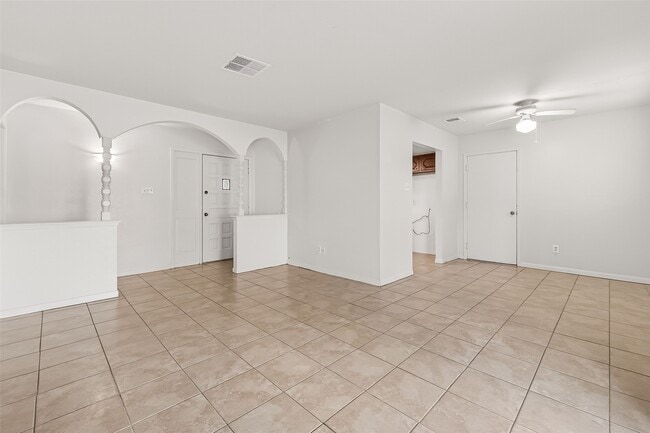 Photo - 9302 Eblen Dr