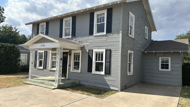 Photo - 2706 24th St