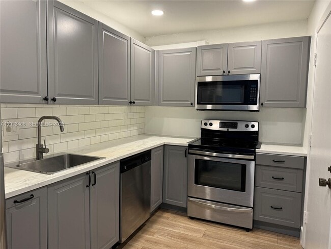 Photo - 8335 SW 72nd Ave Unit 211D