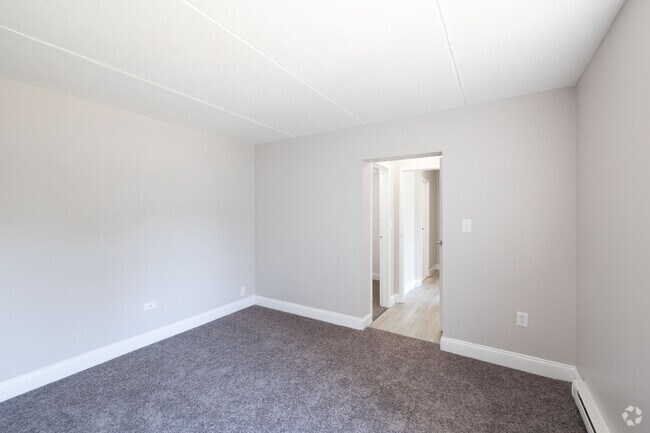 1BR, 1BA - 570SF