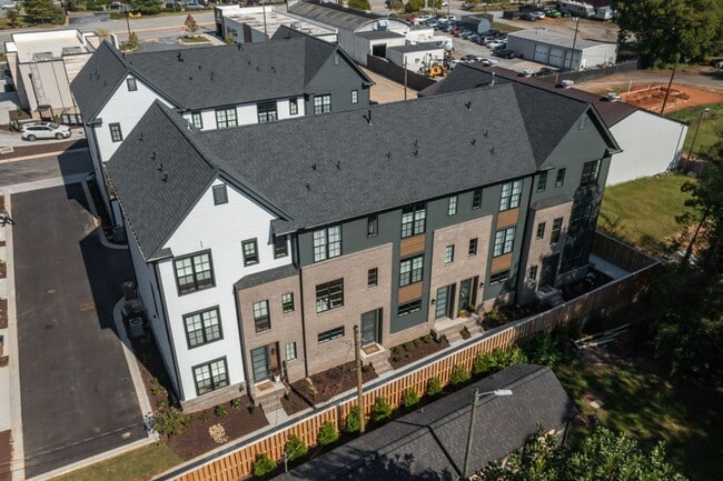 Photo - 2 BR 2.5 BA- Downtown Greenville Townhome-...