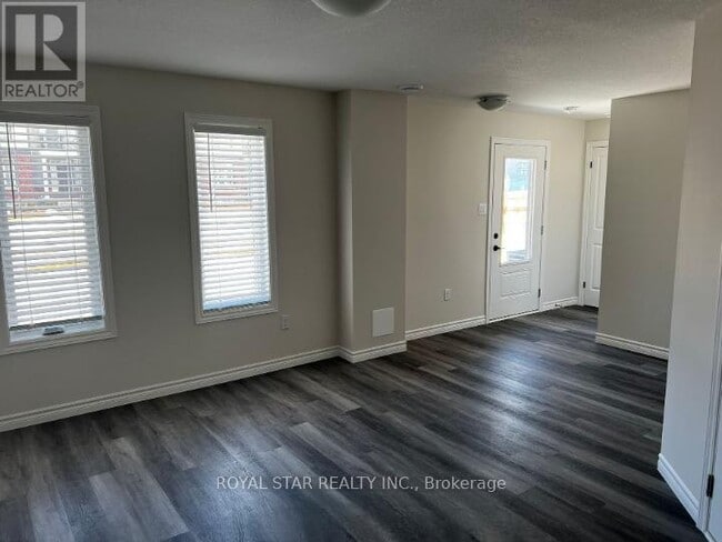 Photo - 2529 Meadowlands Way