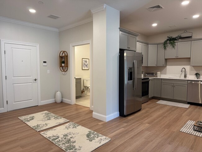 Photo - 74 Rockingham Rd Unit 108