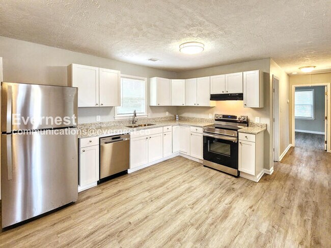 Photo - 332 Cherry St