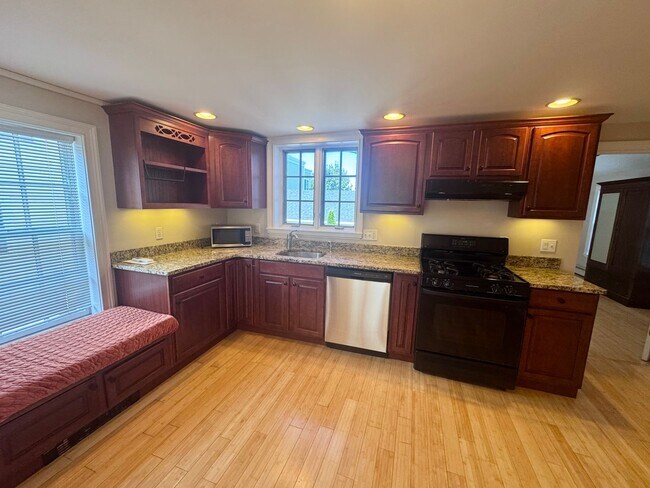 Photo - 149 Islington St Unit 1