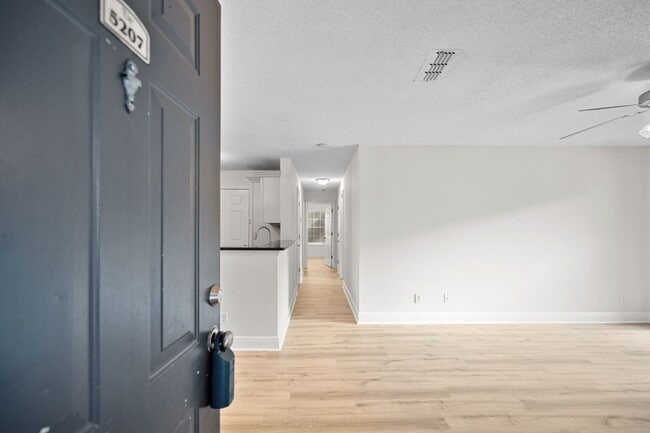 Photo - 5207 Santa Fe Pkwy