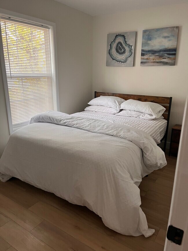 Photo - 2014 Willis St