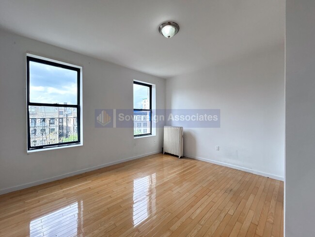 Photo - 3620 Broadway Apartamento Unidad 63A