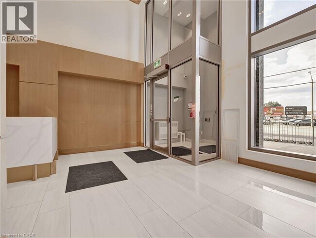 Photo - 2782 Barton St E Unité 1418