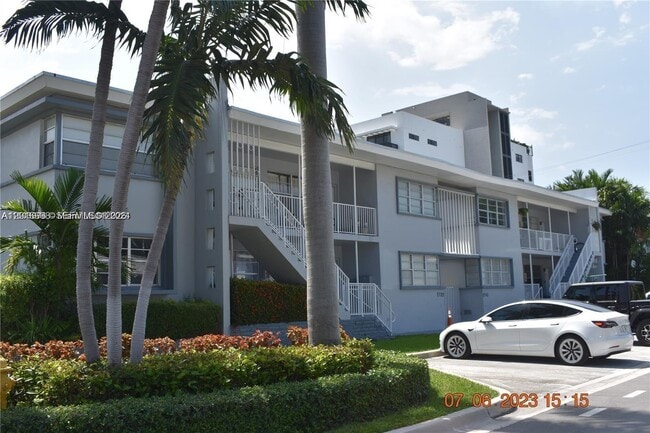Building Photo - 9740 Bay Harbor Terrace Unit 8