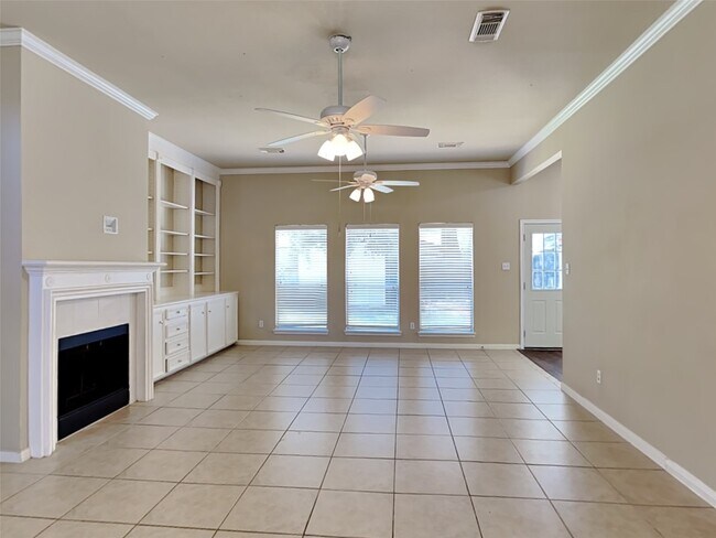Photo - 13143 Mills River St