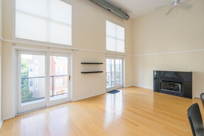Photo - 182 Gay St Townhome